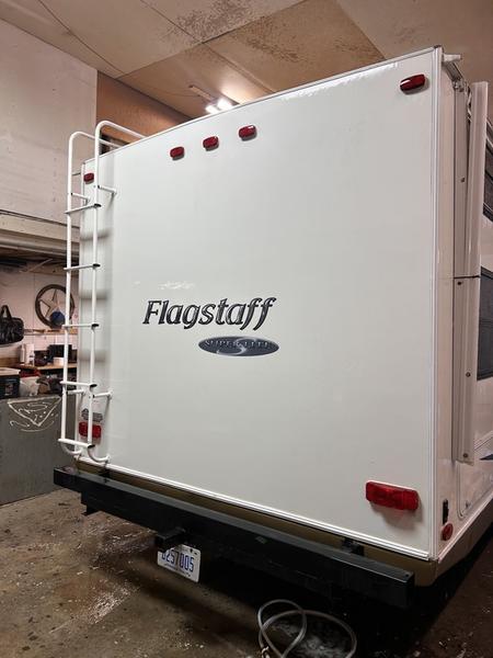 2012 Forest River Flagstaff Super Lite 26BHS - Image 3